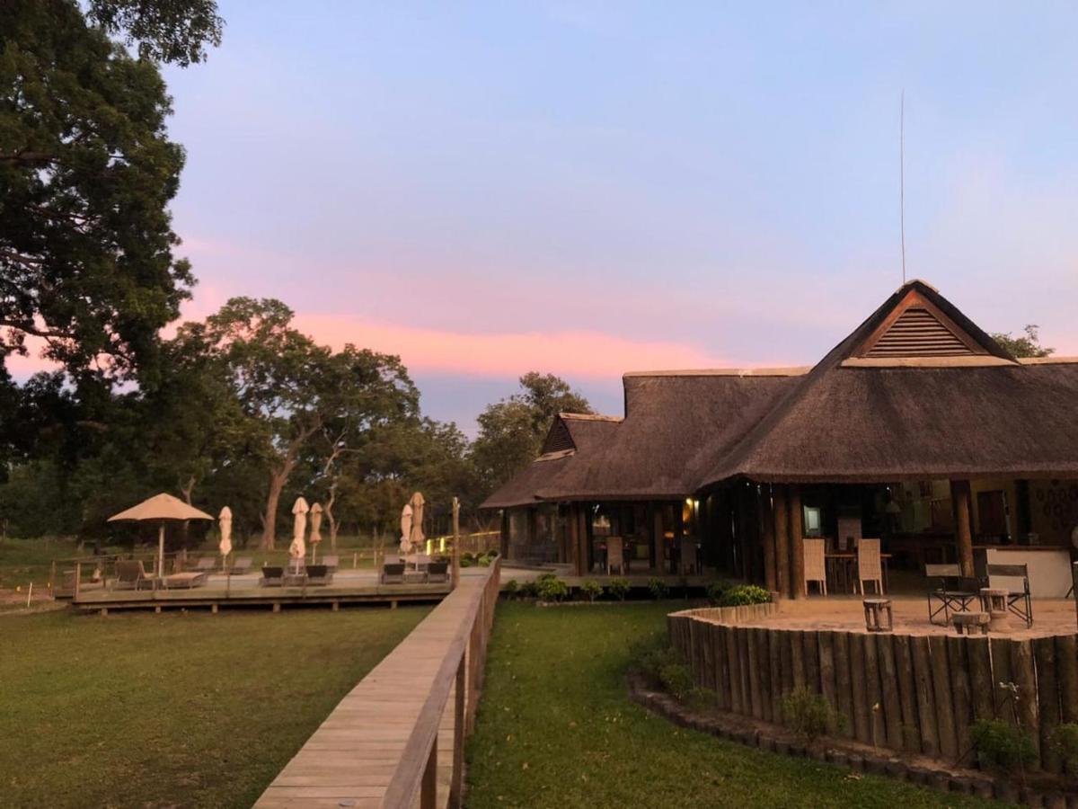 Fathala Wildlife Reserve Toubakouta Bagian luar foto